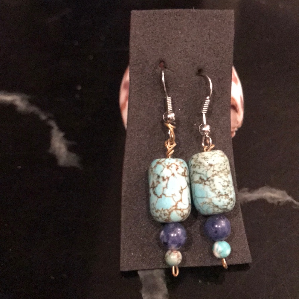 NWOT Turquoise earrings